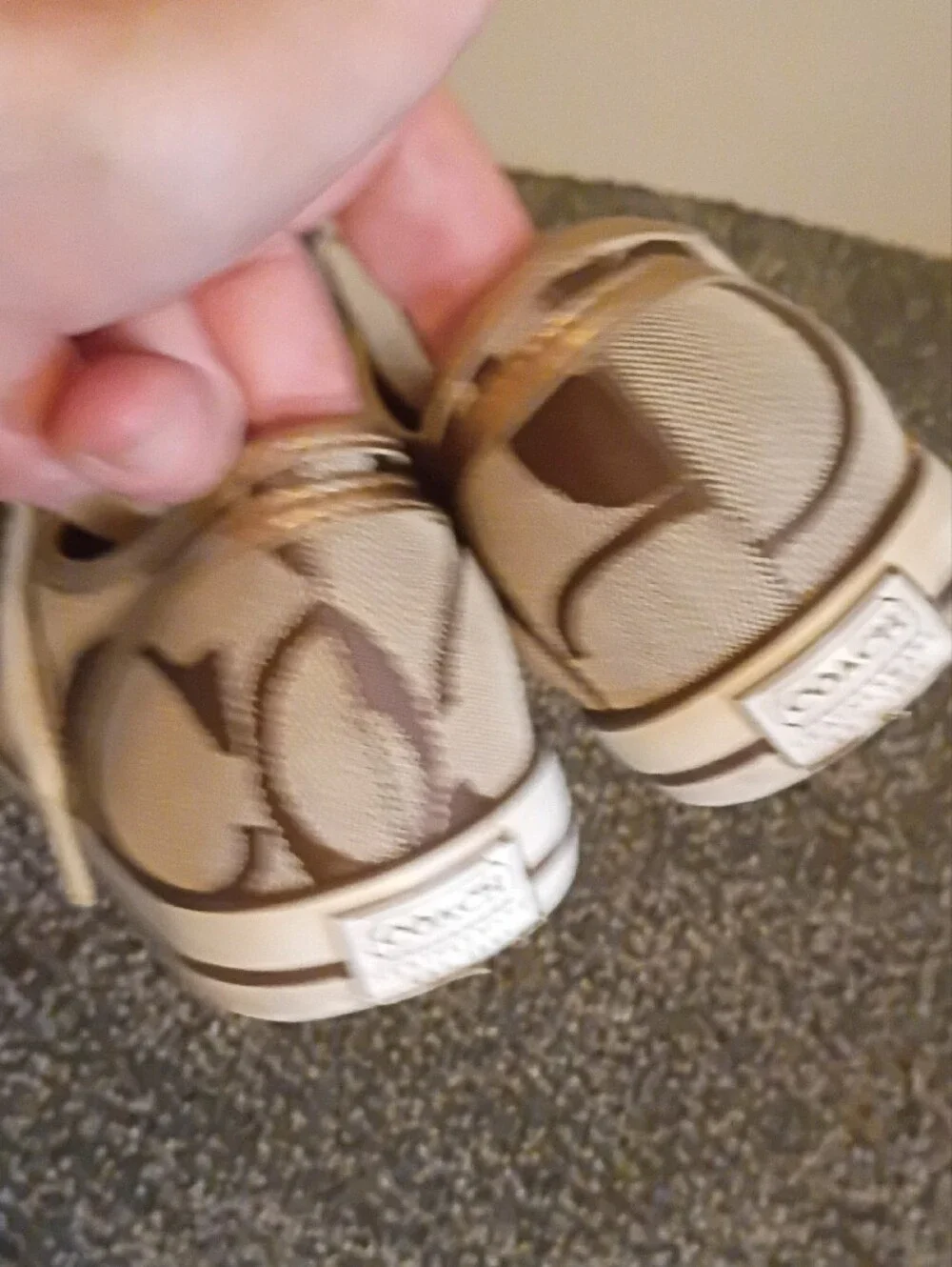 Coach Signature Canvas Low-Top Sneakers in Beige and Brown Size 9